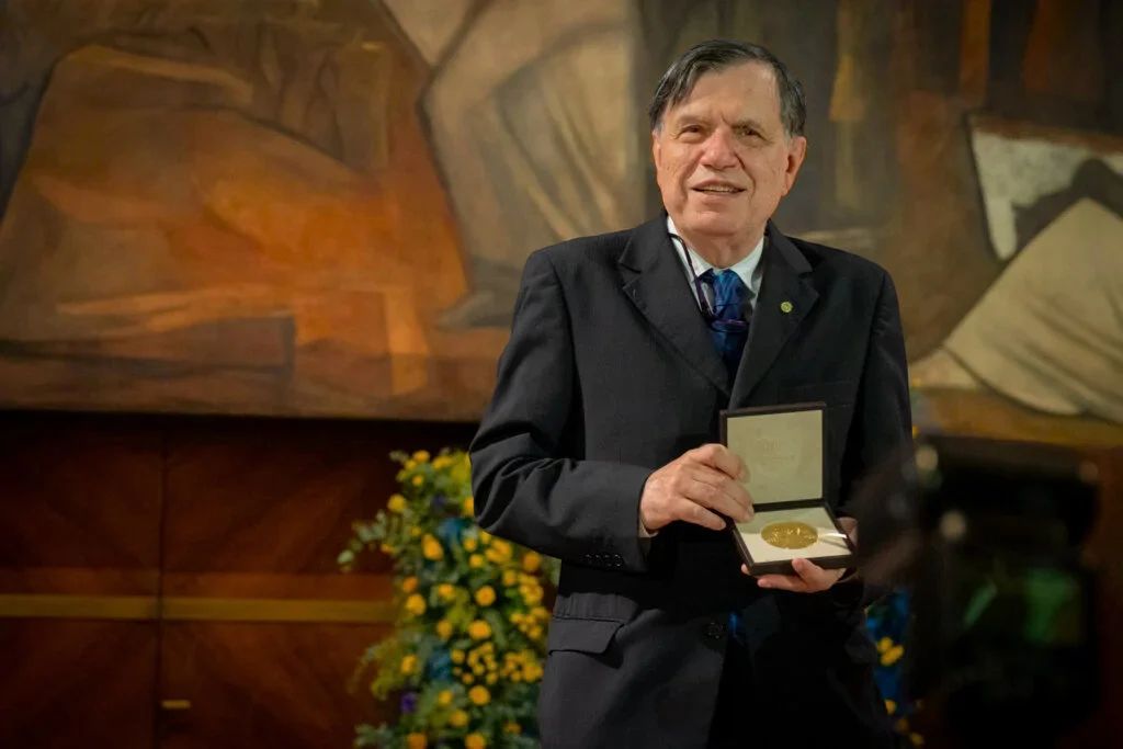 Giorgio Parisi receives his Nobel Prize medal and diploma in Rome, Italy.